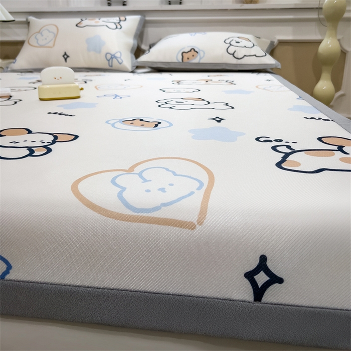 91家纺网 家纺一手货源 找家纺 布凡家居 2026新款卡通冰丝印花凉席 萌宠乐园