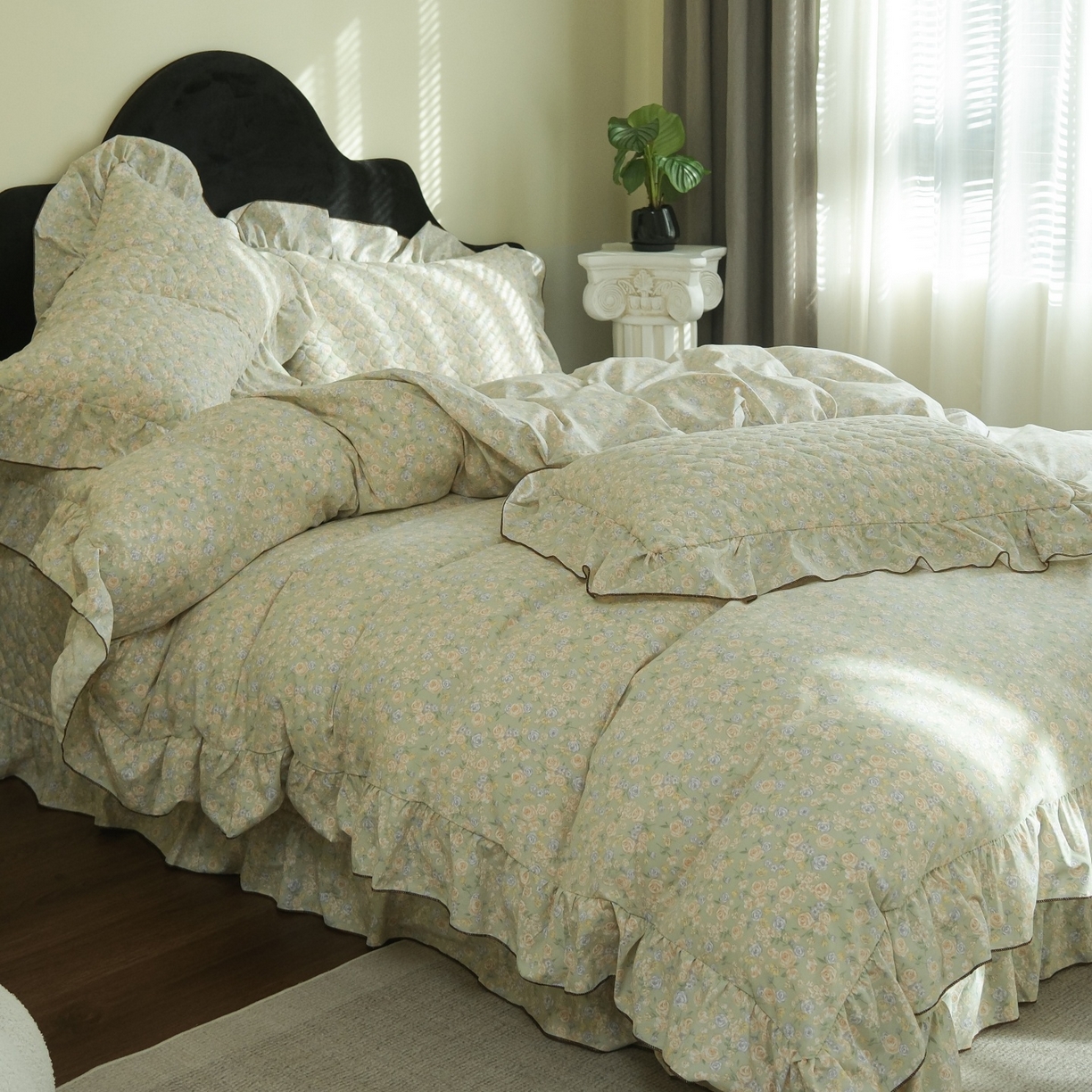 91家纺网 家纺一手货源 找家纺 （总）庭笙 2026新款法式复古花边夹棉床盖床盖四件套