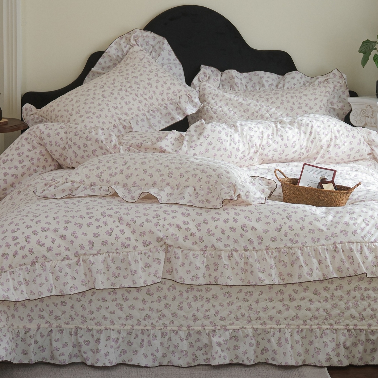 91家纺网 家纺一手货源 找家纺 庭笙 2026新款法式复古花边夹棉床盖床盖四件套 朵蜜-紫