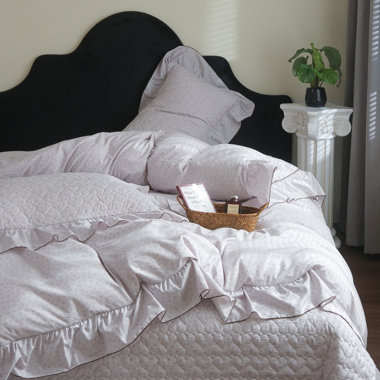 91家纺网 家纺一手货源 找家纺 庭笙 2026新款法式复古花边夹棉床盖床盖四件套 羽弦-紫