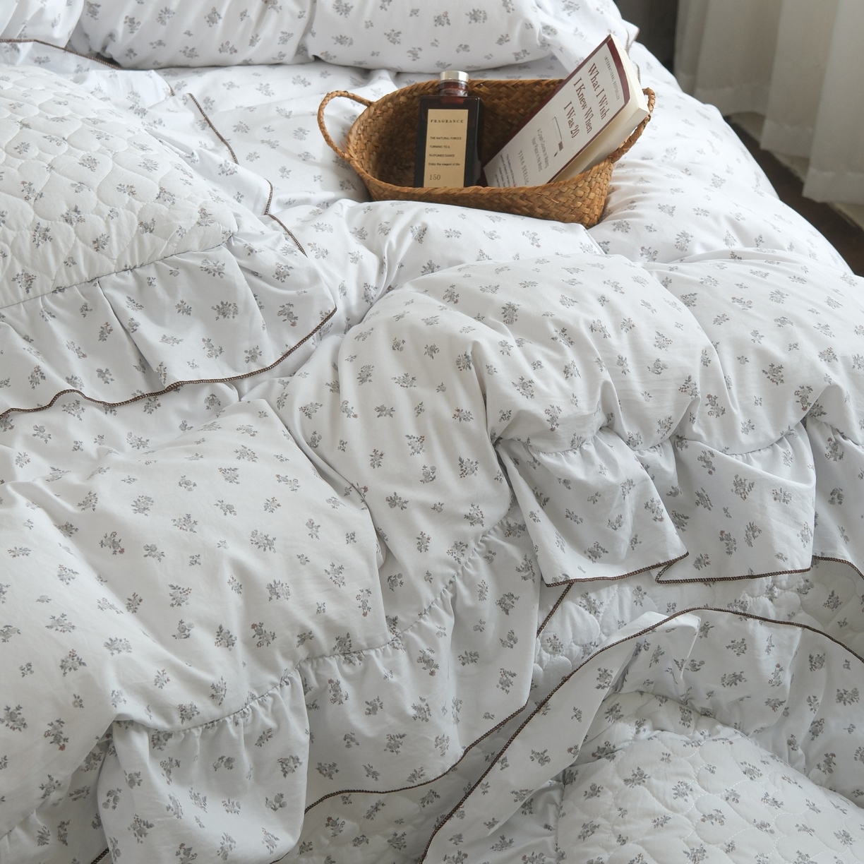 91家纺网 家纺一手货源 找家纺 庭笙 2026新款法式复古花边夹棉床盖床盖四件套 希雅莉-兰灰