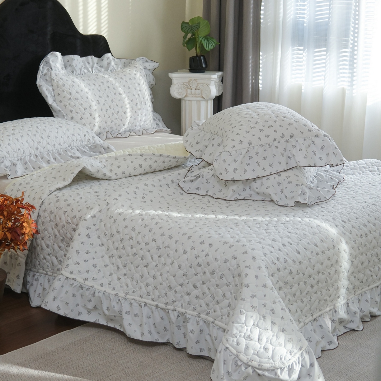 91家纺网 家纺一手货源 找家纺 庭笙 2026新款法式复古花边夹棉床盖床盖四件套 希雅莉-兰灰