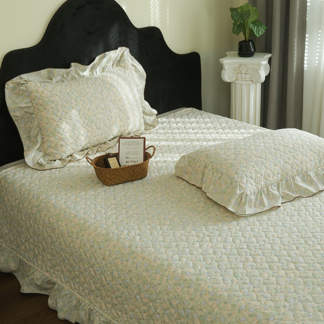 91家纺网 家纺一手货源 找家纺 庭笙 2026新款法式复古花边夹棉床盖床盖四件套 春意玫瑰-绿