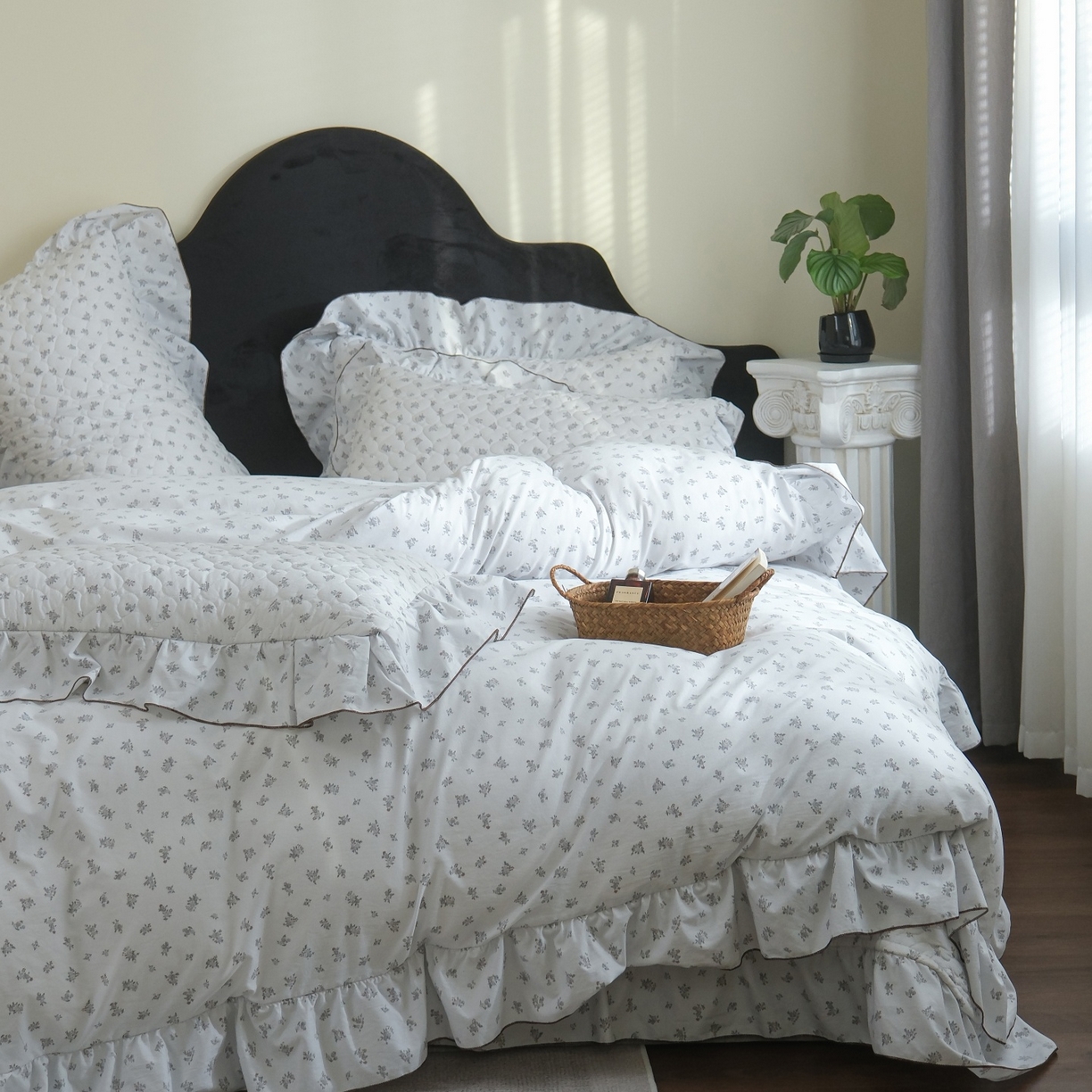 91家纺网 家纺一手货源 找家纺 庭笙 2026新款法式复古花边夹棉床盖床盖四件套 希雅莉-兰灰