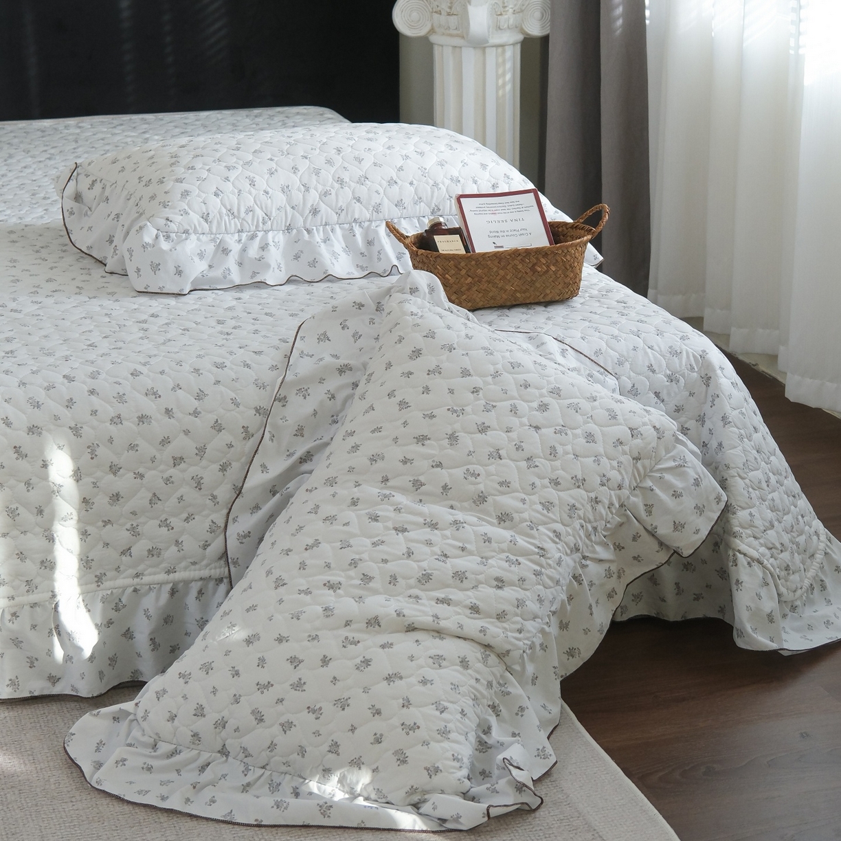 91家纺网 家纺一手货源 找家纺 庭笙 2026新款法式复古花边夹棉床盖床盖四件套 希雅莉-兰灰