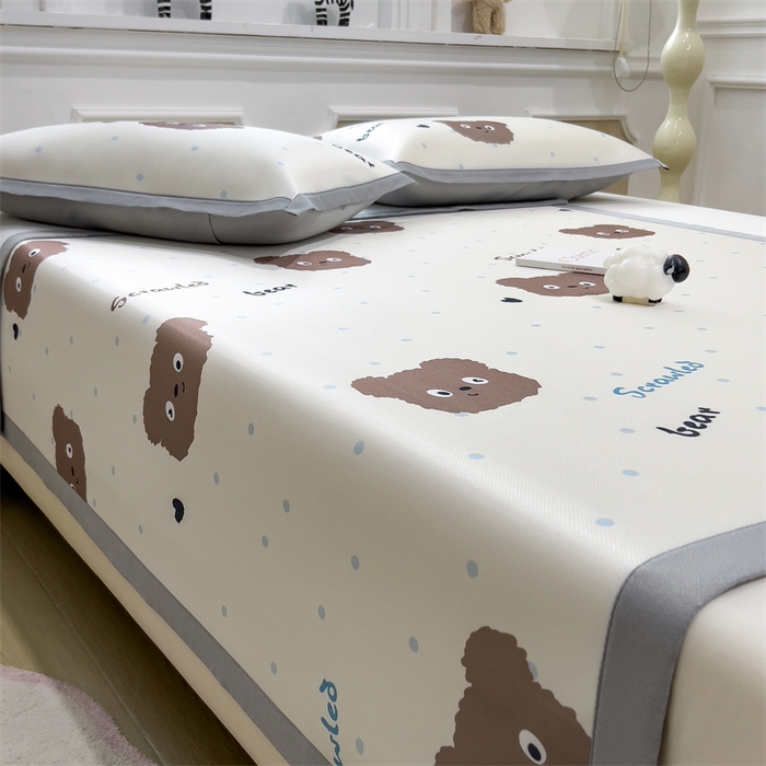 91家纺网 家纺一手货源 找家纺 布凡家居 2026新款卡通冰丝印花凉席 萌趣小熊