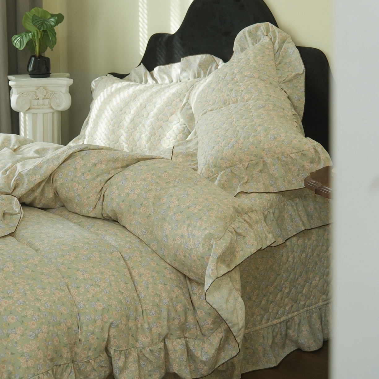 91家纺网 家纺一手货源 找家纺 （总）庭笙 2026新款法式复古花边夹棉床盖床盖四件套