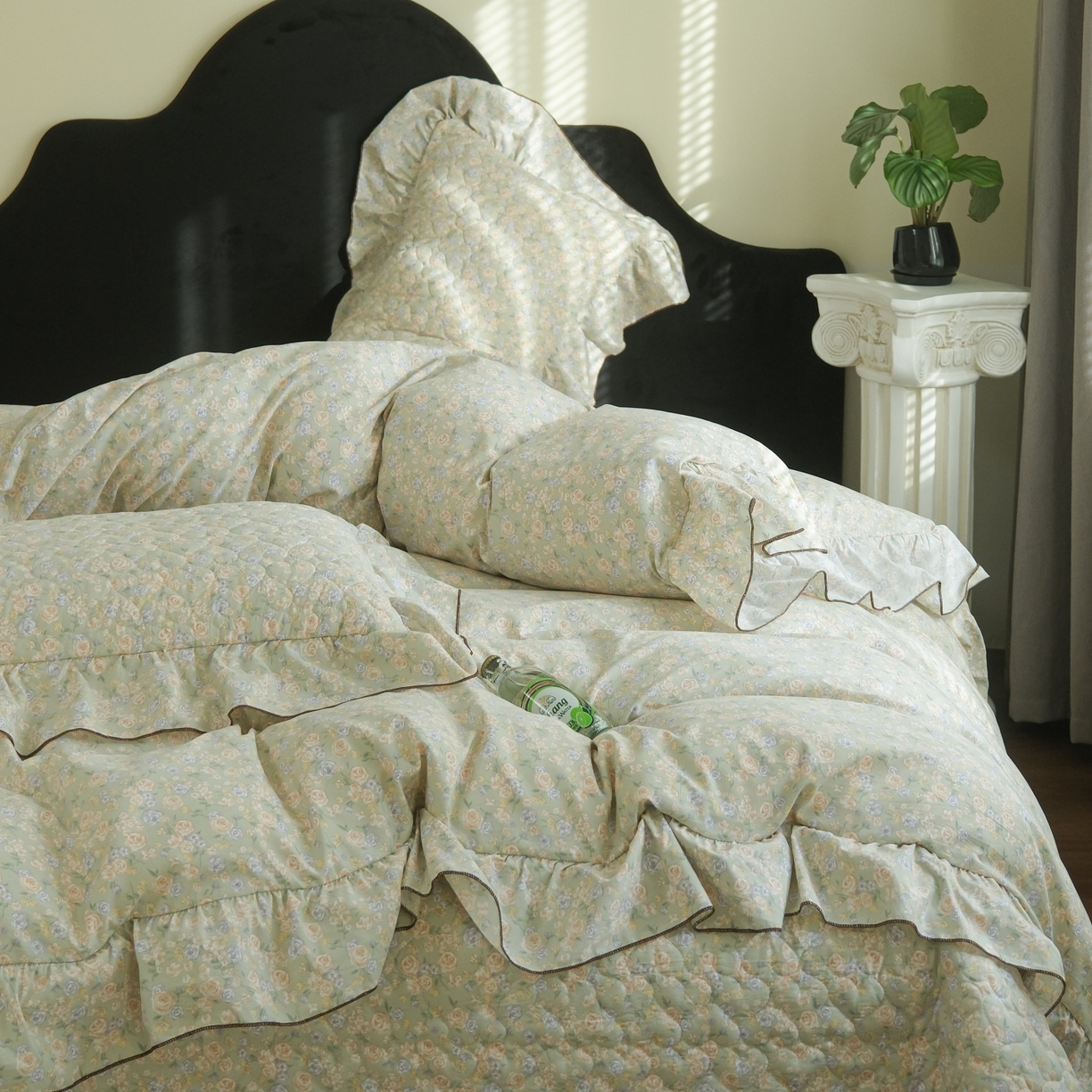 91家纺网 家纺一手货源 找家纺 （总）庭笙 2026新款法式复古花边夹棉床盖床盖四件套