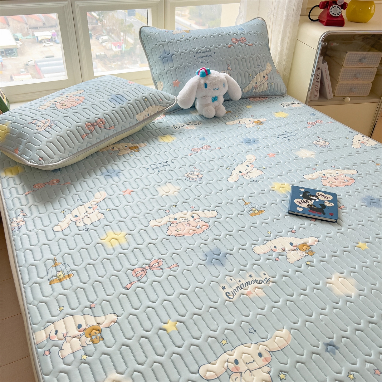 91家纺网 家纺一手货源 找家纺 兄弟坊 2026新款正版授权卡通乳胶凉席软凉席席子 闪闪玉桂狗