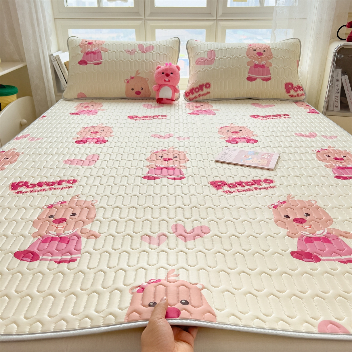 91家纺网 家纺一手货源 找家纺 兄弟坊 2026新款正版授权卡通乳胶凉席软凉席席子 露比