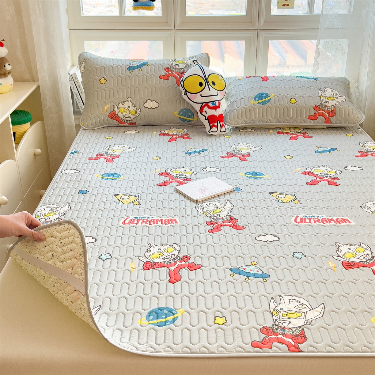 91家纺网 家纺一手货源 找家纺 兄弟坊 2026新款正版授权卡通乳胶凉席软凉席席子 奥特传奇灰