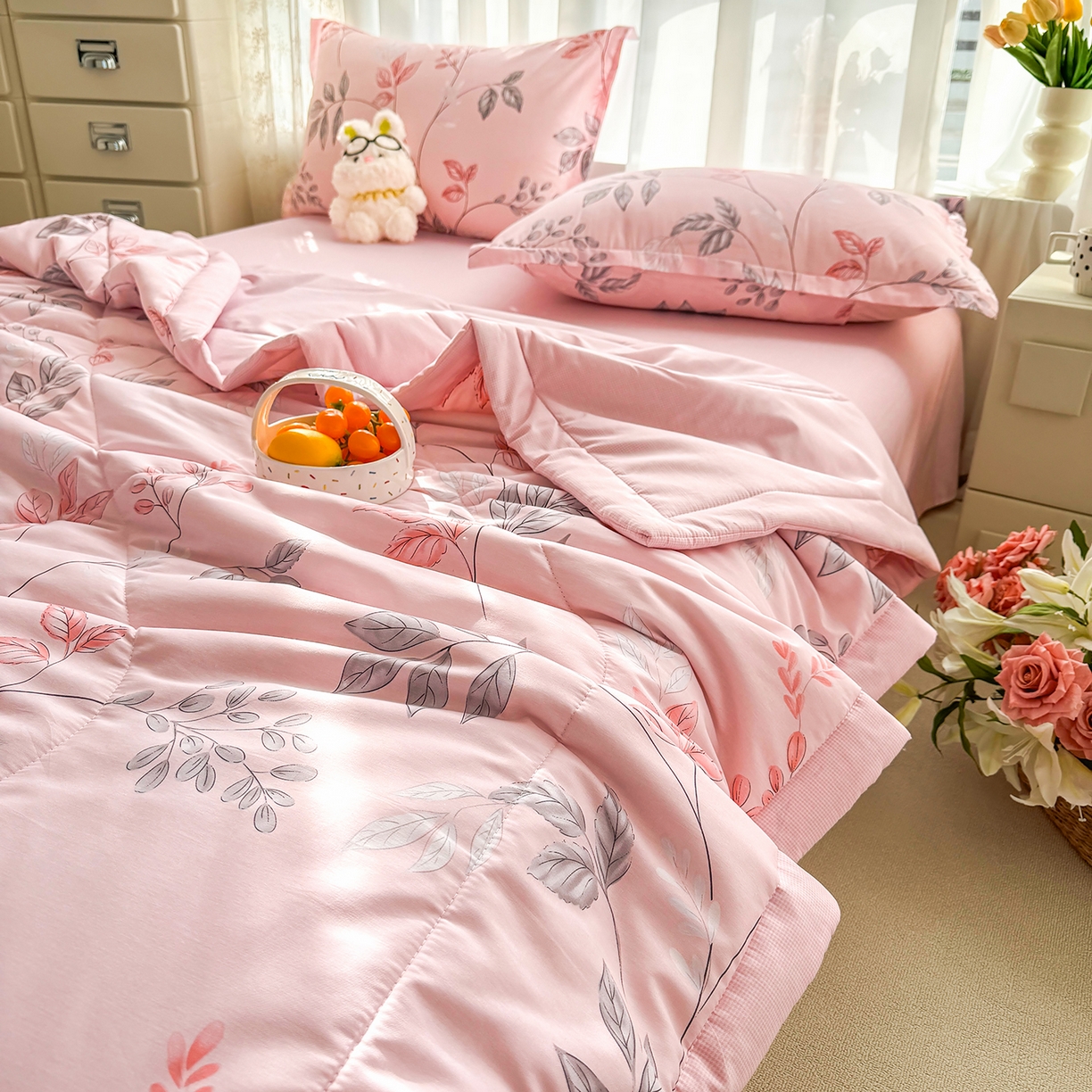 91家纺网 家纺一手货源 找家纺 寝美资家居 2026新款A类里外全棉夏凉被四件套-风格一 素色花蔓