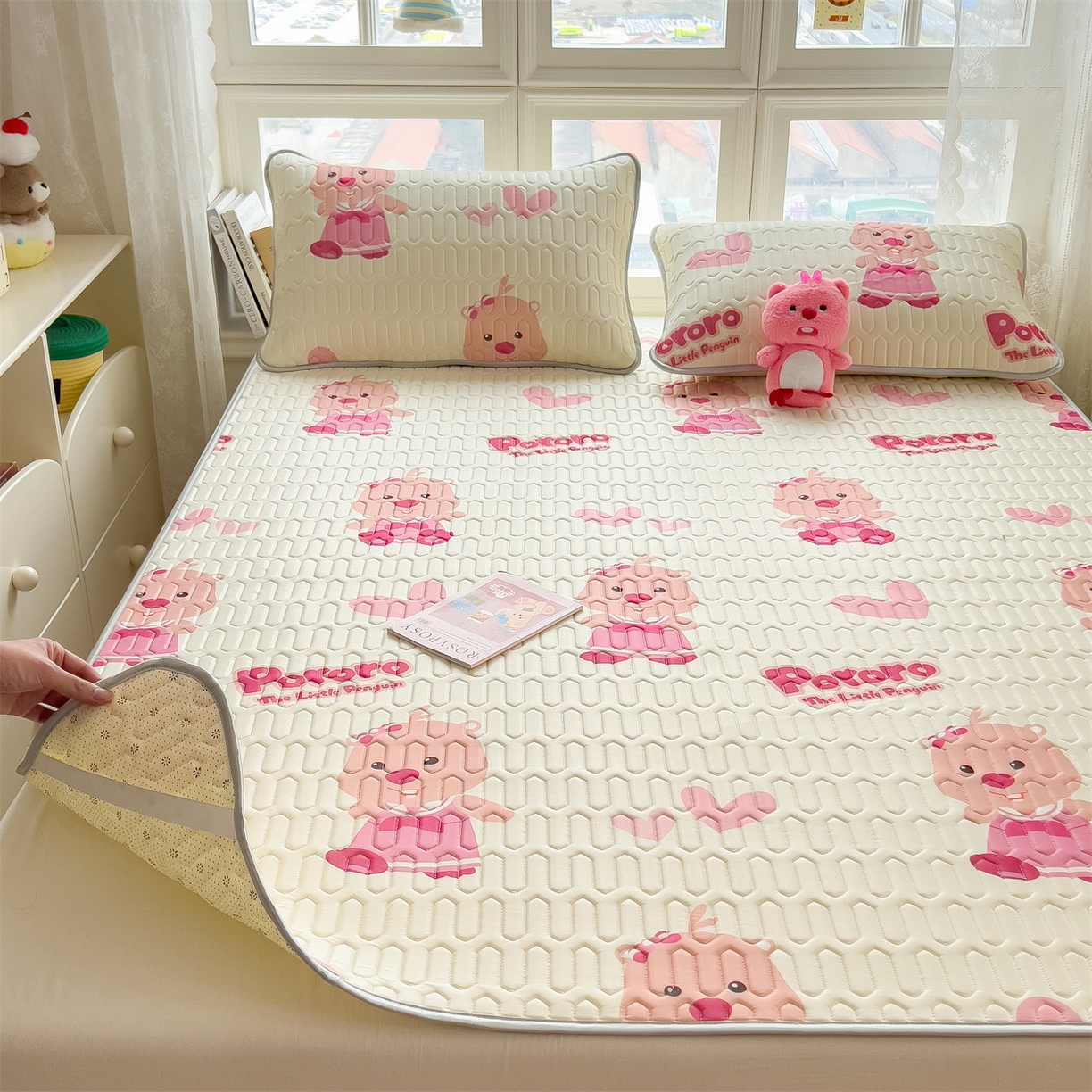 91家纺网 家纺一手货源 找家纺 兄弟坊 2026新款正版授权卡通乳胶凉席软凉席席子 露比