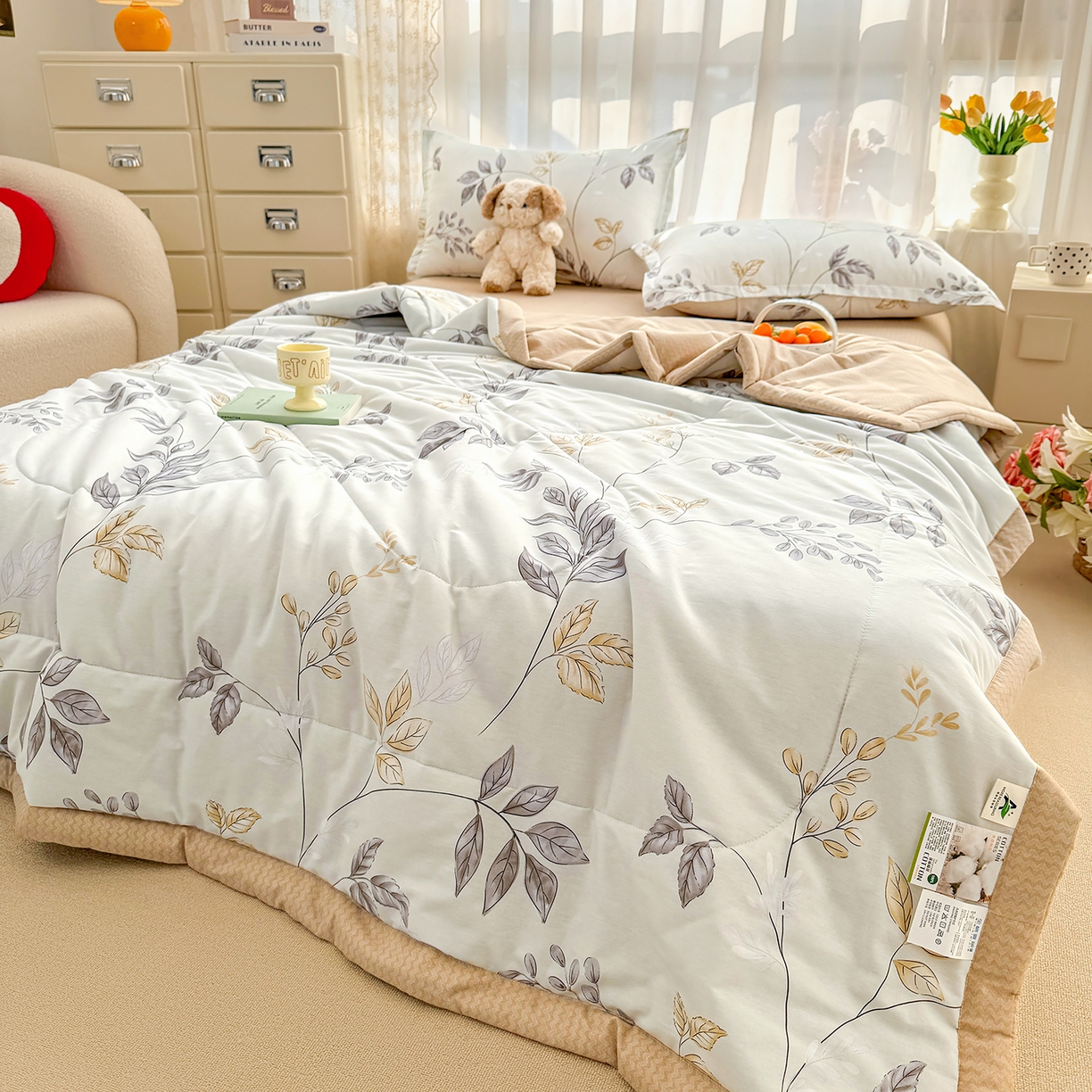 91家纺网 家纺一手货源 找家纺 寝美资家居 2026新款A类里外全棉夏凉被四件套-风格一 秋叶