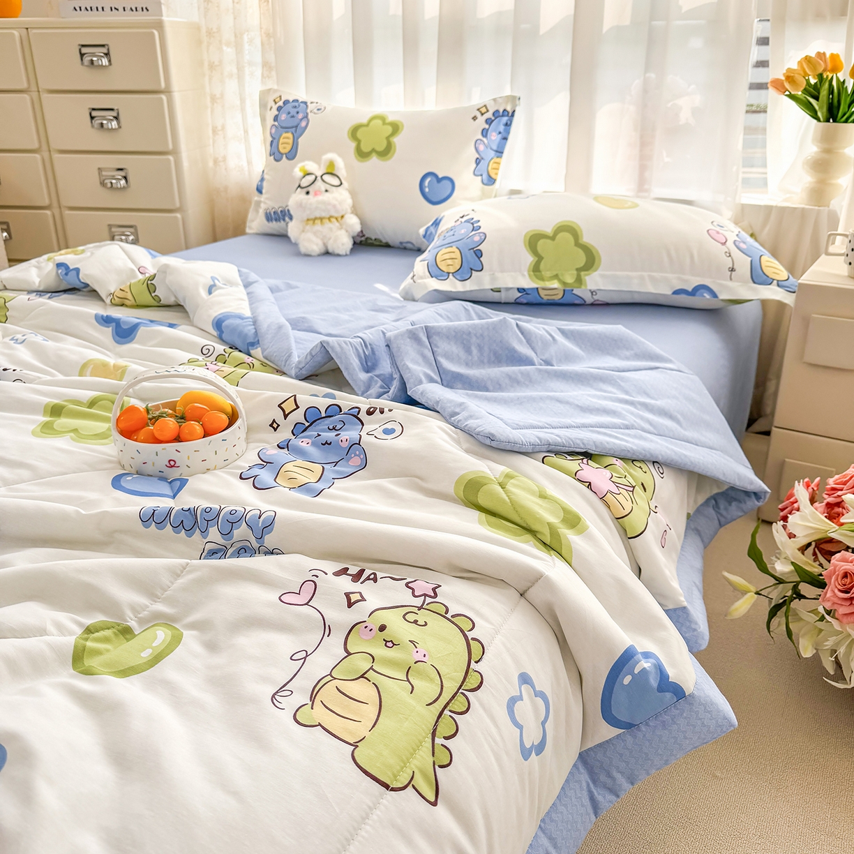 91家纺网 家纺一手货源 找家纺 寝美资家居 2026新款A类里外全棉夏凉被四件套-风格一 小恐龙