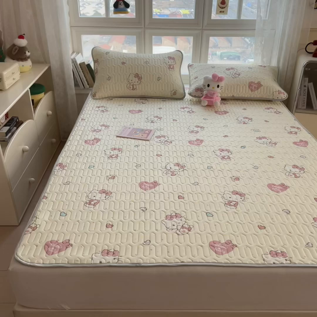 91家纺网 家纺一手货源 找家纺 兄弟坊 2026新款正版授权卡通乳胶凉席软凉席席子 乖乖凯蒂