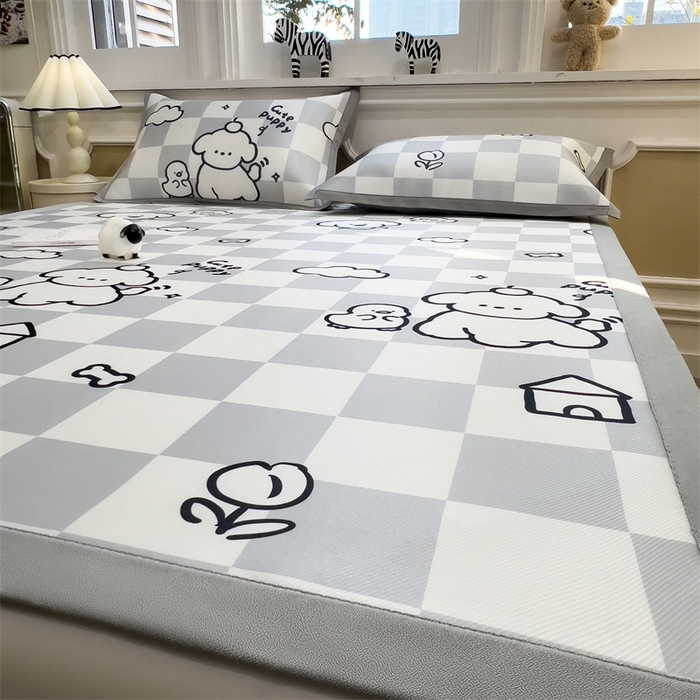 91家纺网 家纺一手货源 找家纺 布凡家居 2026新款卡通冰丝印花凉席 素格萌犬