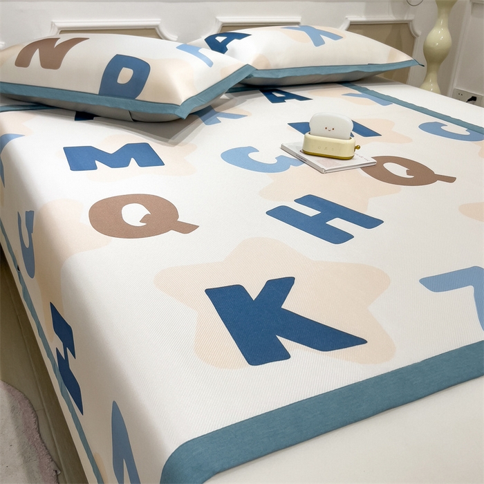 91家纺网 家纺一手货源 找家纺 布凡家居 2026新款卡通冰丝印花凉席 素色字母