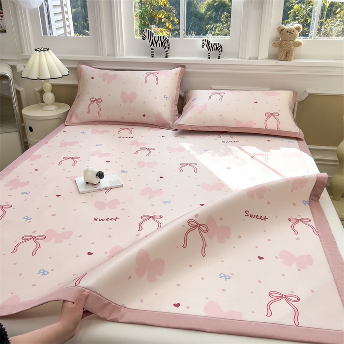 91家纺网 家纺一手货源 找家纺 布凡家居 2026新款卡通冰丝印花凉席 甜梦蝴蝶结