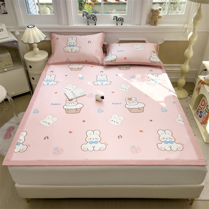 91家纺网 家纺一手货源 找家纺 布凡家居 2026新款卡通冰丝印花凉席 幸福小兔