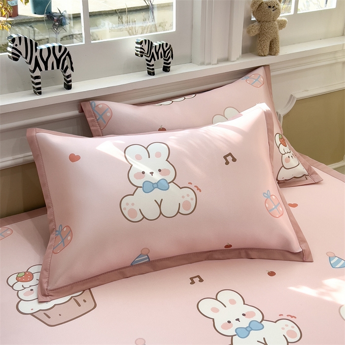 91家纺网 家纺一手货源 找家纺 布凡家居 2026新款卡通冰丝印花凉席 幸福小兔