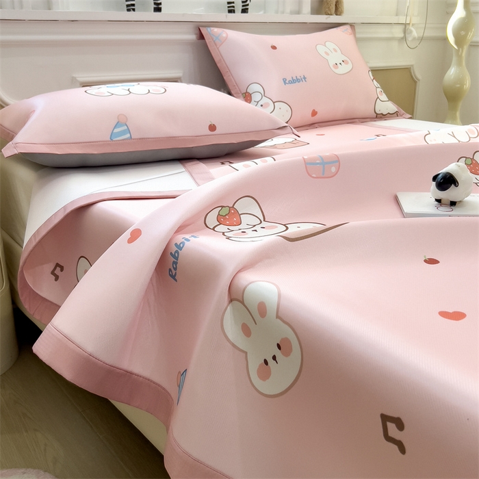 91家纺网 家纺一手货源 找家纺 布凡家居 2026新款卡通冰丝印花凉席 幸福小兔