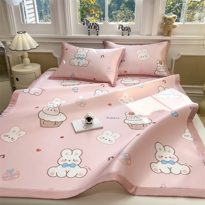 91家纺网 家纺一手货源 找家纺 布凡家居 2026新款卡通冰丝印花凉席 幸福小兔