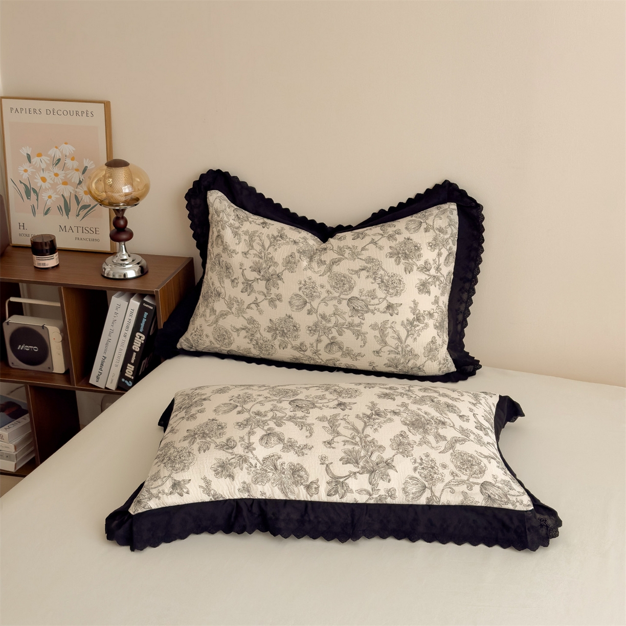 91家纺网 家纺一手货源 找家纺 兄弟坊 2026新款A类美拉德全棉韩版皱皱纱花边大豆夏被夏凉被空调被午睡被 皱皱纱花边款-墨花织梦