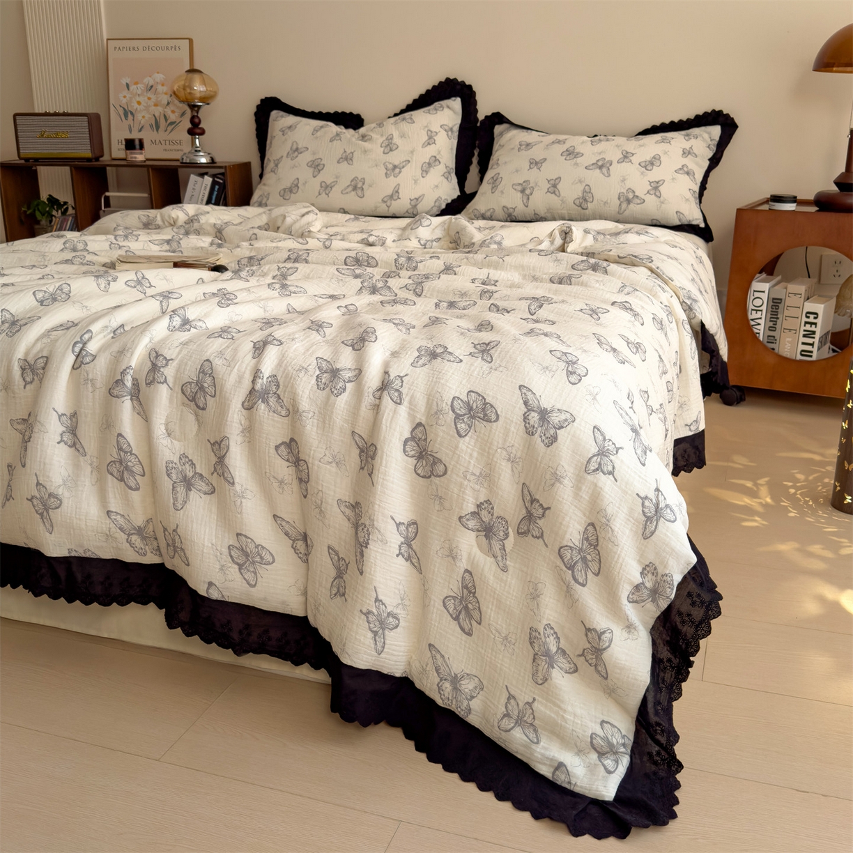 91家纺网 家纺一手货源 找家纺 兄弟坊 2026新款A类美拉德全棉韩版皱皱纱花边大豆夏被夏凉被空调被午睡被 皱皱纱花边款-梦幻蝴蝶