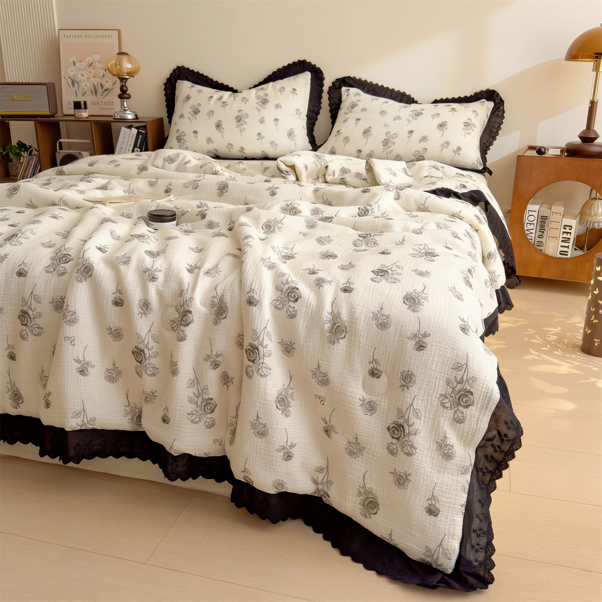 91家纺网 家纺一手货源 找家纺 兄弟坊 2026新款A类美拉德全棉韩版皱皱纱花边大豆夏被夏凉被空调被午睡被 皱皱纱花边款-甜静花园