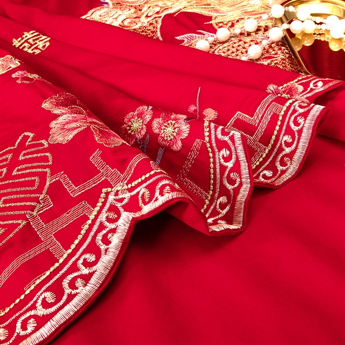 91家纺网 家纺一手货源 找家纺 慕她家纺 2026慕她大花工艺款全棉纯棉婚庆四件套大红色刺绣结婚床上用品 龙凤团圆