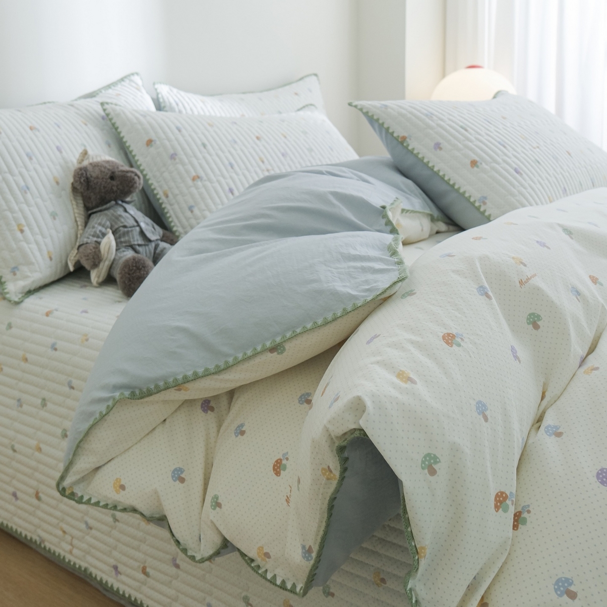 91家纺网 家纺一手货源 找家纺 庭笙 2026新款卡通贝壳针两面可用夹棉床盖床盖四件套 小蘑菇-米