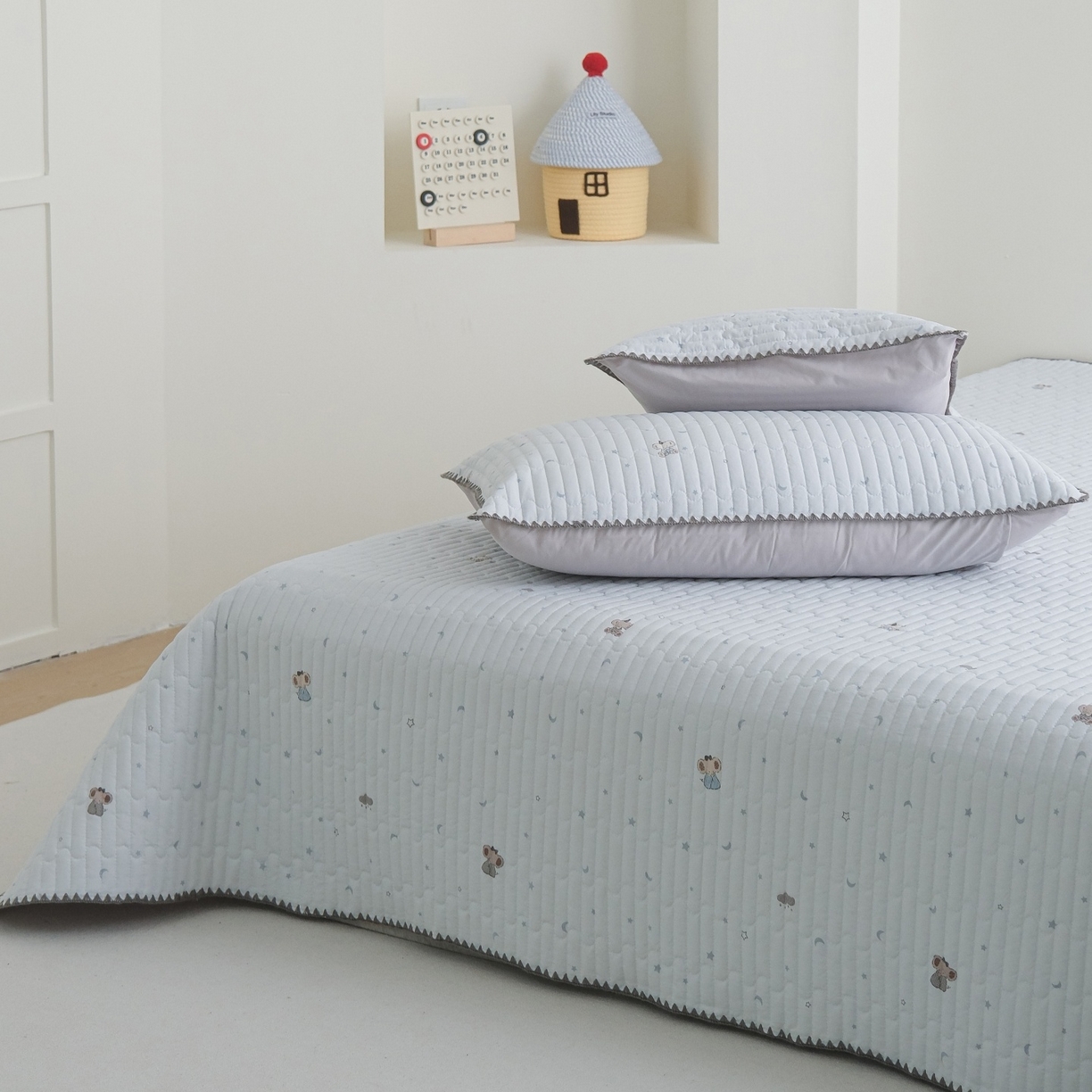 91家纺网 家纺一手货源 找家纺 庭笙 2026新款卡通贝壳针两面可用夹棉床盖床盖四件套 暖小象-兰