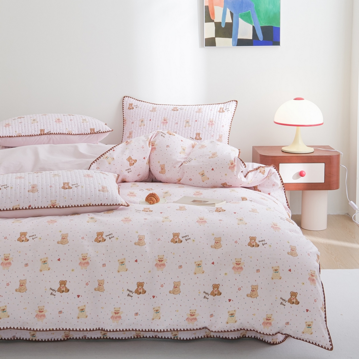 91家纺网 家纺一手货源 找家纺 庭笙 2026新款卡通贝壳针两面可用夹棉床盖床盖四件套 乐乐熊-粉