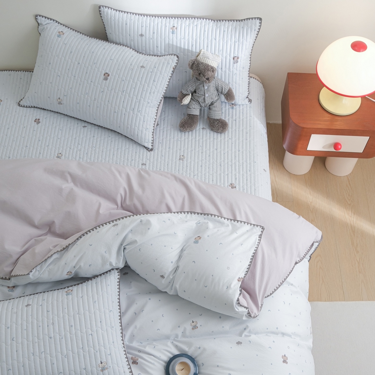 91家纺网 家纺一手货源 找家纺 庭笙 2026新款卡通贝壳针两面可用夹棉床盖床盖四件套 暖小象-兰