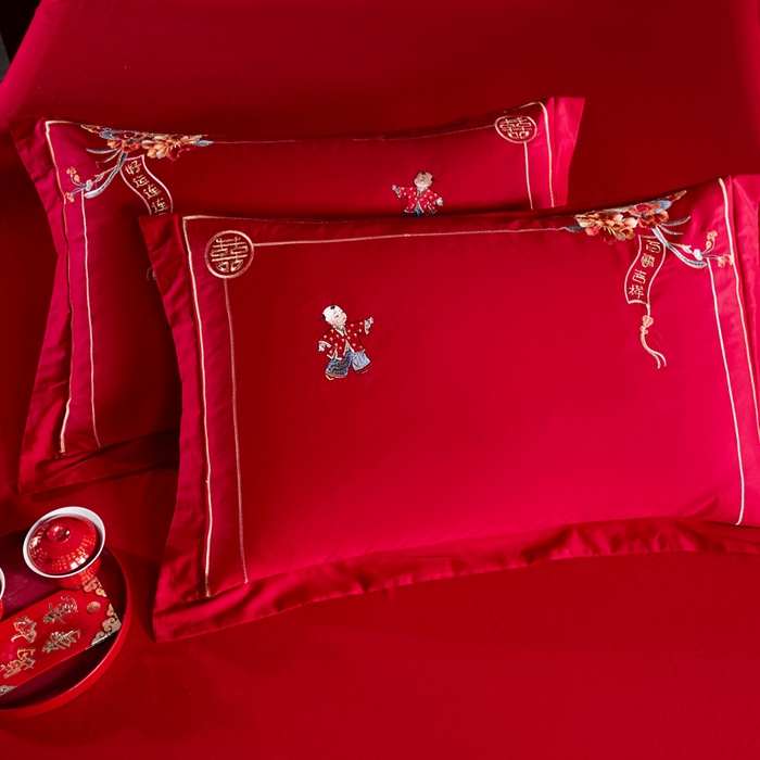 91家纺网 家纺一手货源 找家纺 慕她家纺 2026慕她大花工艺款全棉纯棉婚庆四件套大红色刺绣结婚床上用品 好运吉祥
