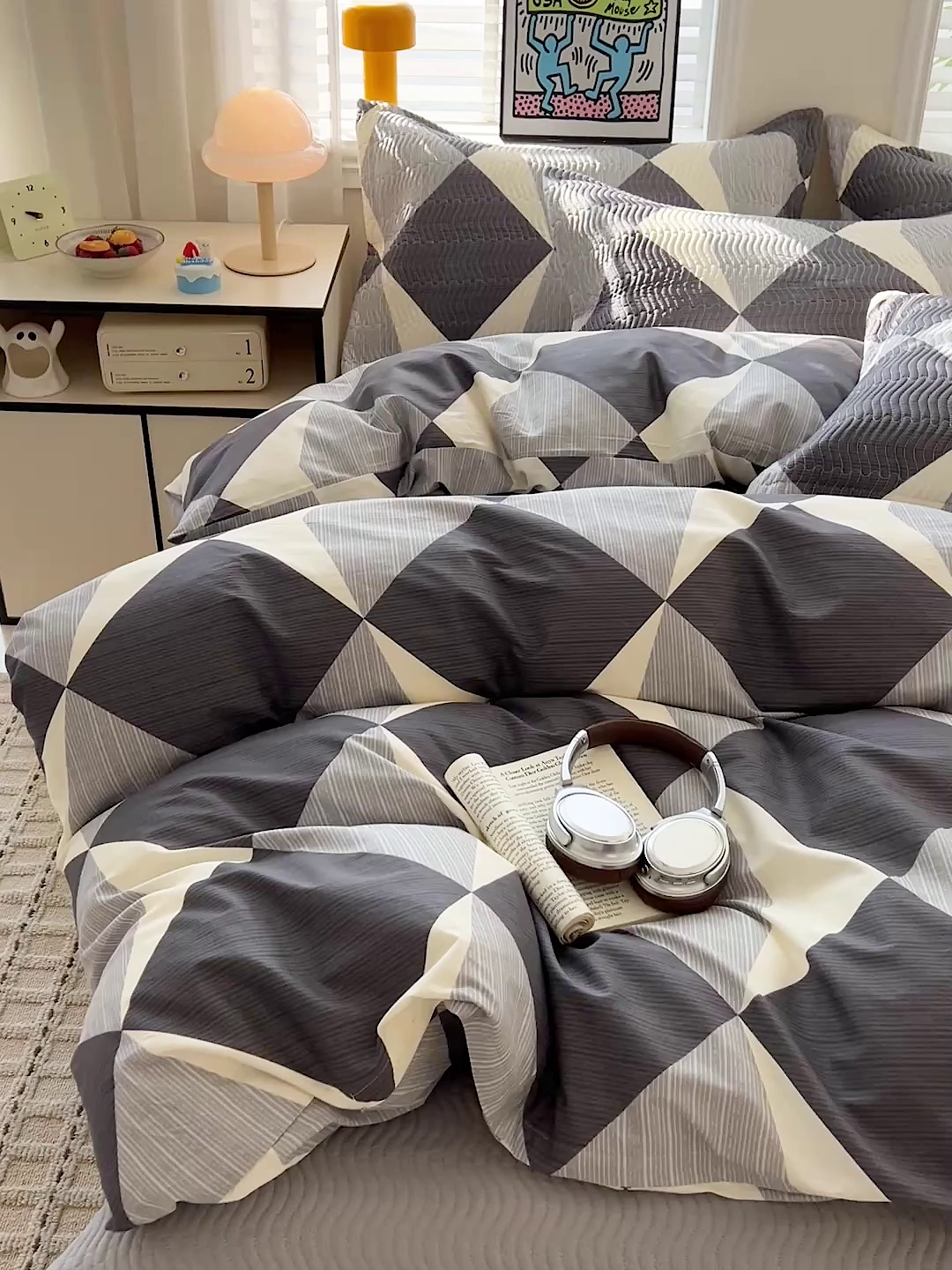 91家纺网 家纺一手货源 找家纺 梦精灵家纺 2026新款纯棉床盖四件套全棉绗缝夹棉防滑床单四季通用榻榻米单人学生宿舍 都市英伦AB灰