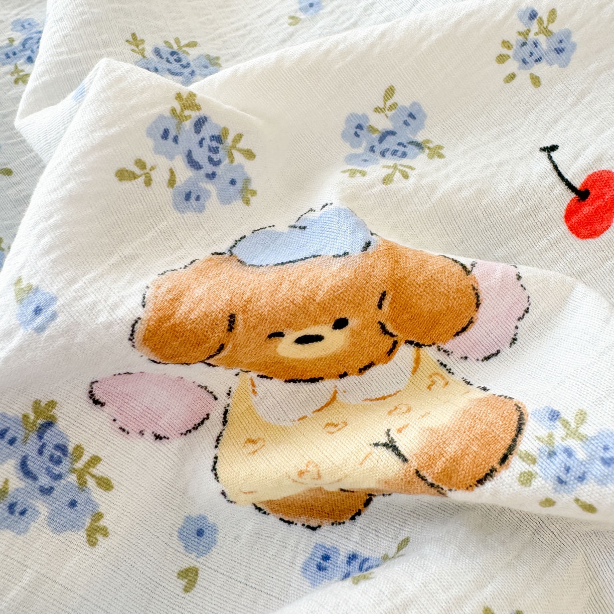 91家纺网 家纺一手货源 找家纺 Sweet dreams甜梦 2026新款A类皱皱双层纱小清新酒店一体式旅行睡袋 碎花小狗