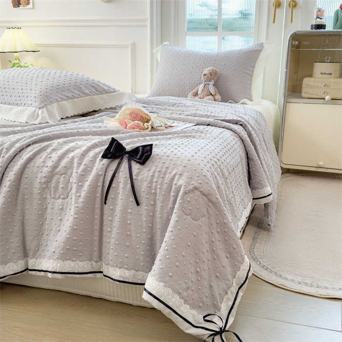 91家纺网 家纺一手货源 找家纺 布凡家居 2026新款四层纱按摩豆豆被泡泡夏被子被芯 蝴蝶结-浅灰