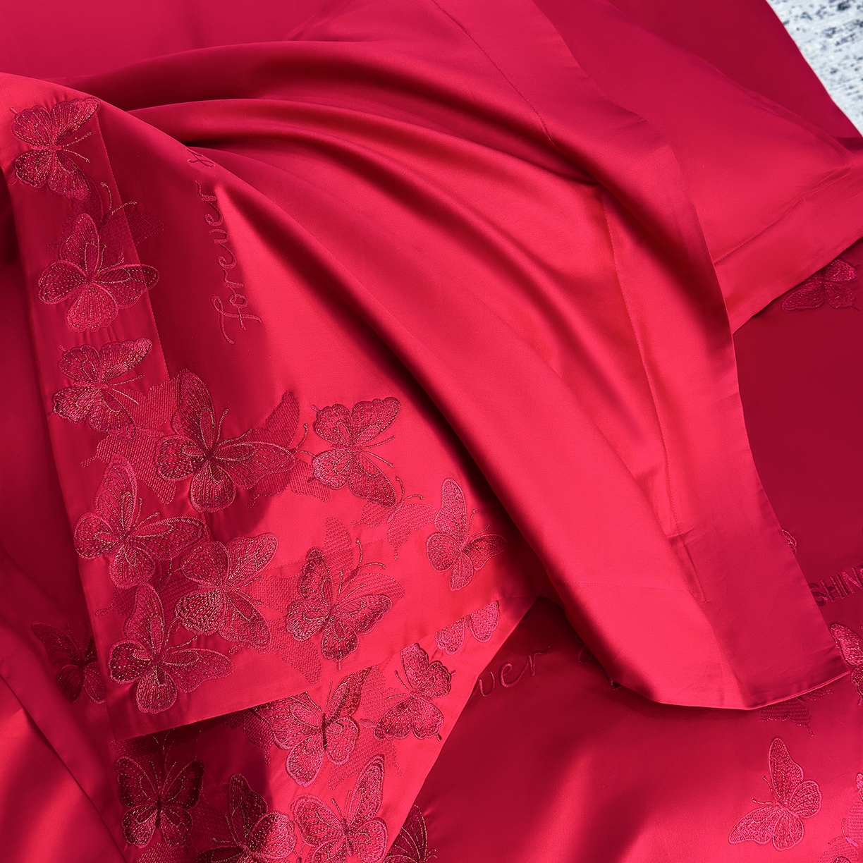 91家纺网 家纺一手货源 找家纺 星蕴家纺 2026新款高档全棉婚庆四件套 挚爱一生