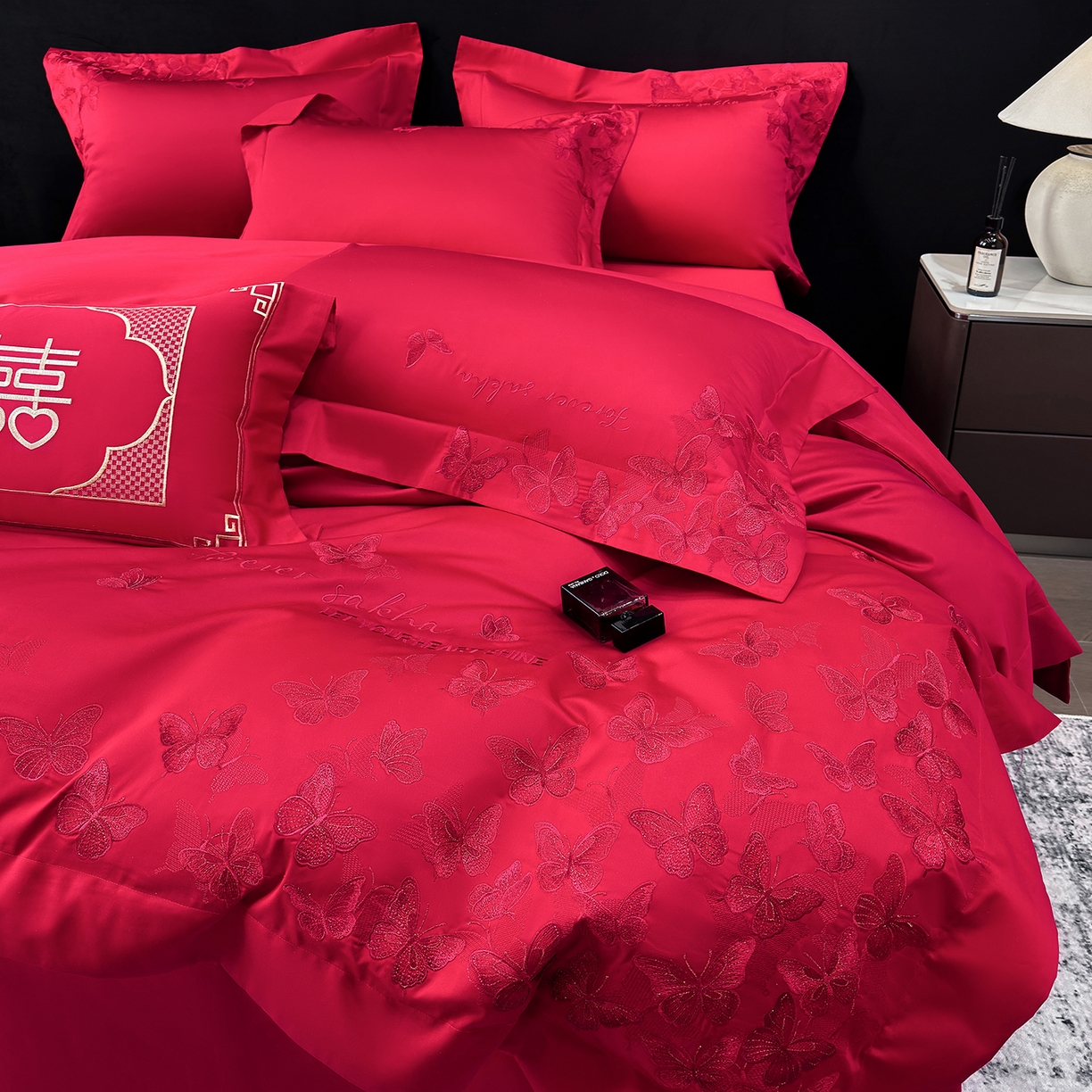 91家纺网 家纺一手货源 找家纺 星蕴家纺 2026新款高档全棉婚庆四件套 挚爱一生