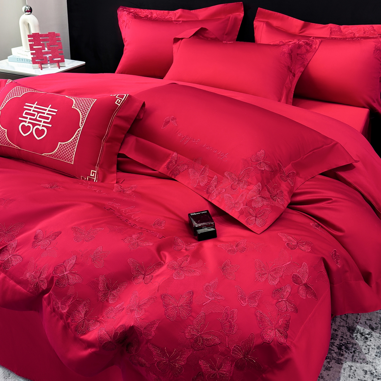 91家纺网 家纺一手货源 找家纺 星蕴家纺 2026新款高档全棉婚庆四件套 挚爱一生