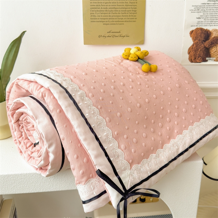 91家纺网 家纺一手货源 找家纺 布凡家居 2026新款四层纱按摩豆豆被泡泡夏被子被芯 小花-豆沙