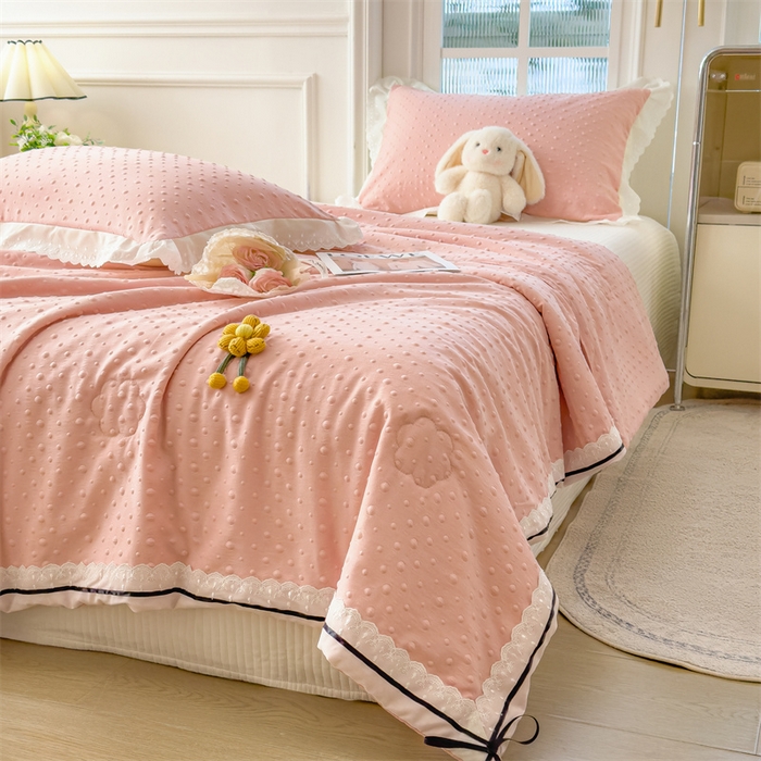 91家纺网 家纺一手货源 找家纺 布凡家居 2026新款四层纱按摩豆豆被泡泡夏被子被芯 小花-豆沙