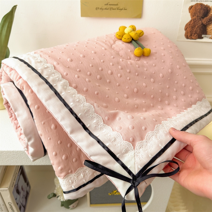 91家纺网 家纺一手货源 找家纺 布凡家居 2026新款四层纱按摩豆豆被泡泡夏被子被芯 小花-豆沙