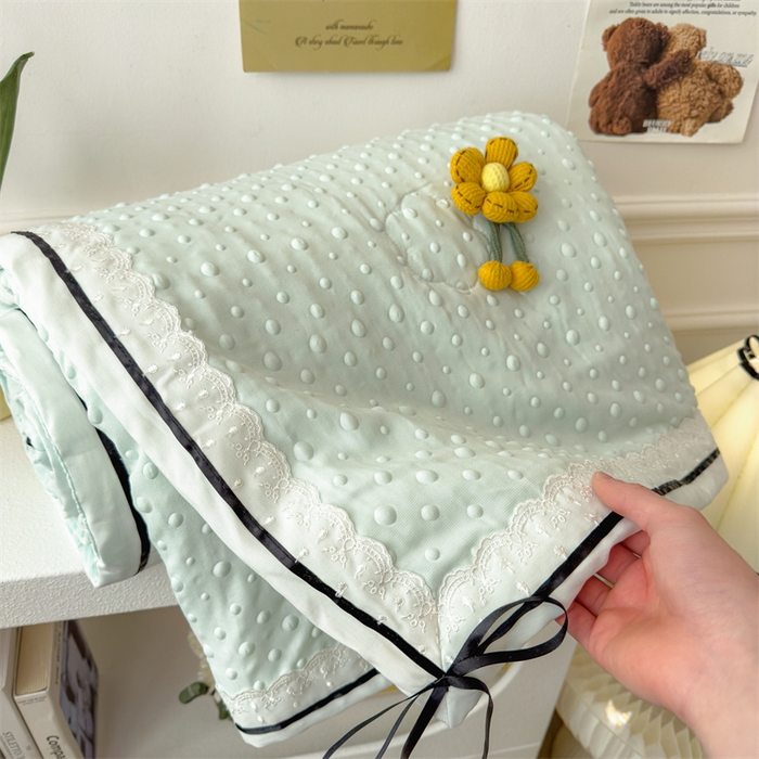 91家纺网 家纺一手货源 找家纺 布凡家居 2026新款四层纱按摩豆豆被泡泡夏被子被芯 小花-果绿