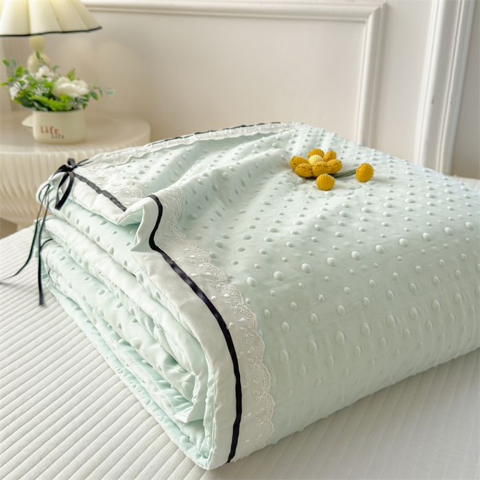 91家纺网 家纺一手货源 找家纺 布凡家居 2026新款四层纱按摩豆豆被泡泡夏被子被芯 小花-果绿