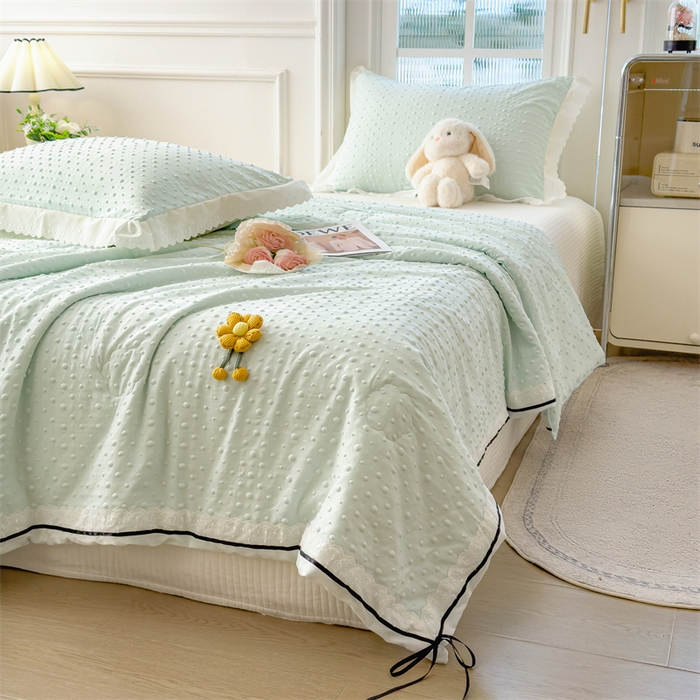 91家纺网 家纺一手货源 找家纺 布凡家居 2026新款四层纱按摩豆豆被泡泡夏被子被芯 小花-果绿