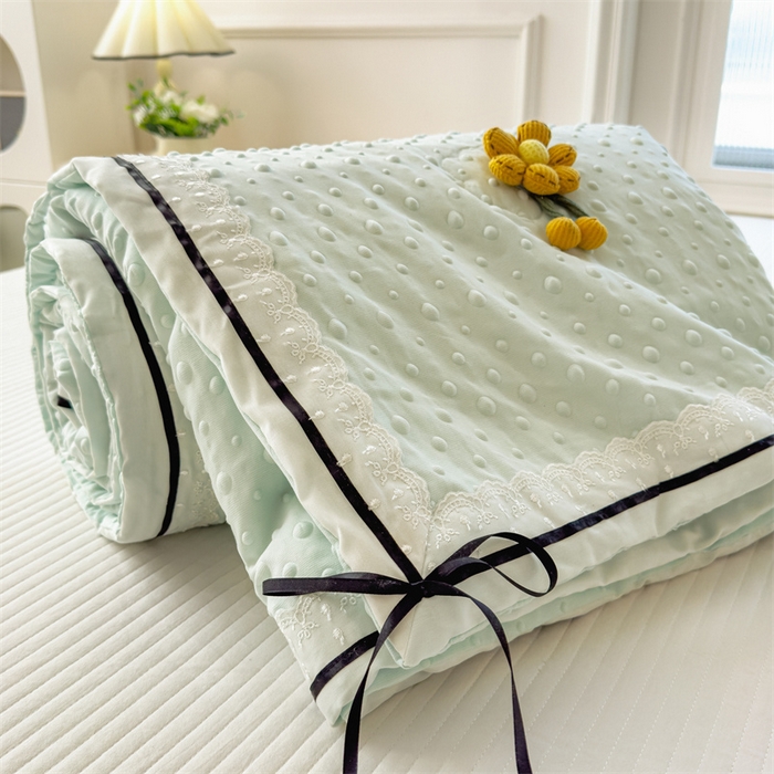 91家纺网 家纺一手货源 找家纺 布凡家居 2026新款四层纱按摩豆豆被泡泡夏被子被芯 小花-果绿
