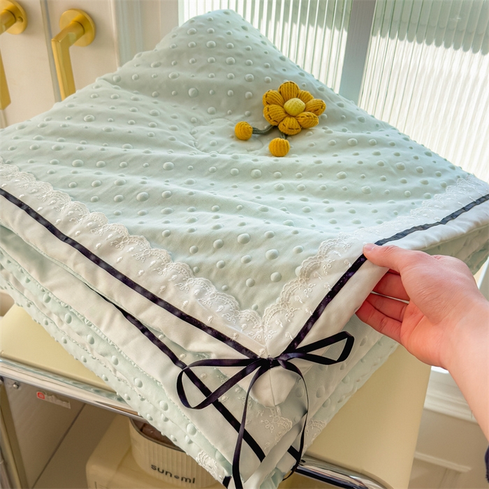 91家纺网 家纺一手货源 找家纺 布凡家居 2026新款四层纱按摩豆豆被泡泡夏被子被芯 小花-果绿